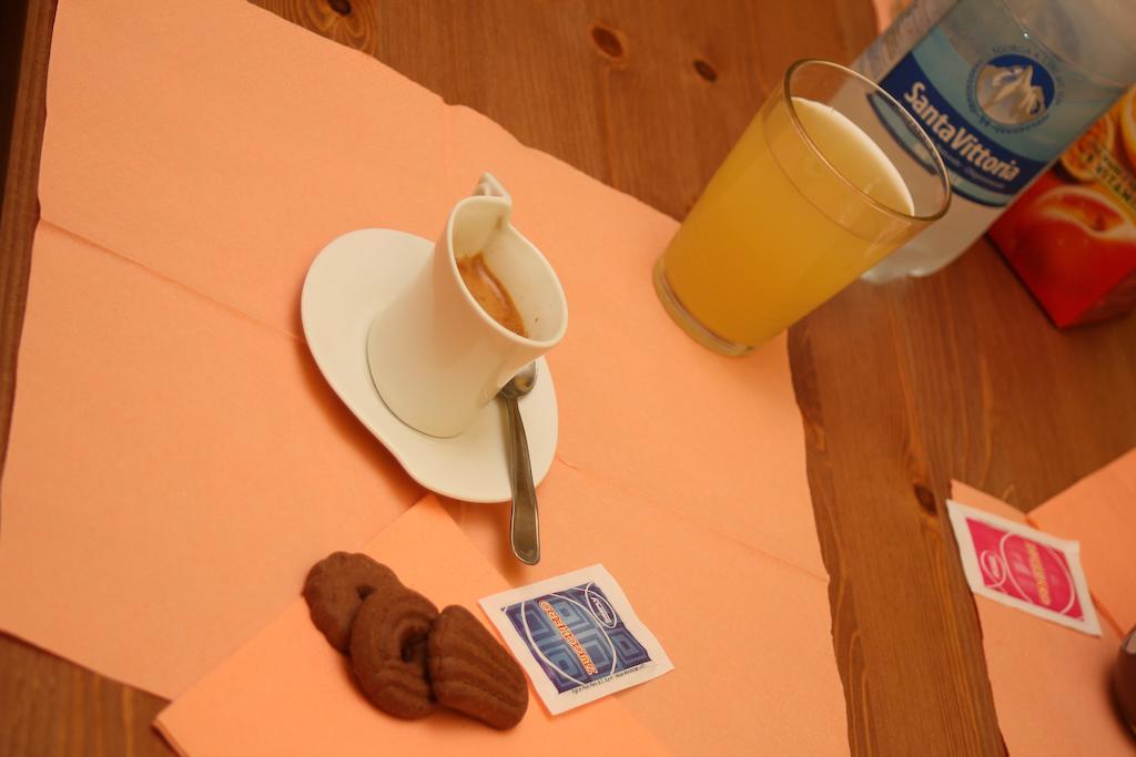 Bed & Breakfast La Rosa Dei Venti Genoa Bagian luar foto
